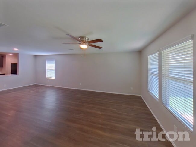 Building Photo - 1805 Westfall Dr