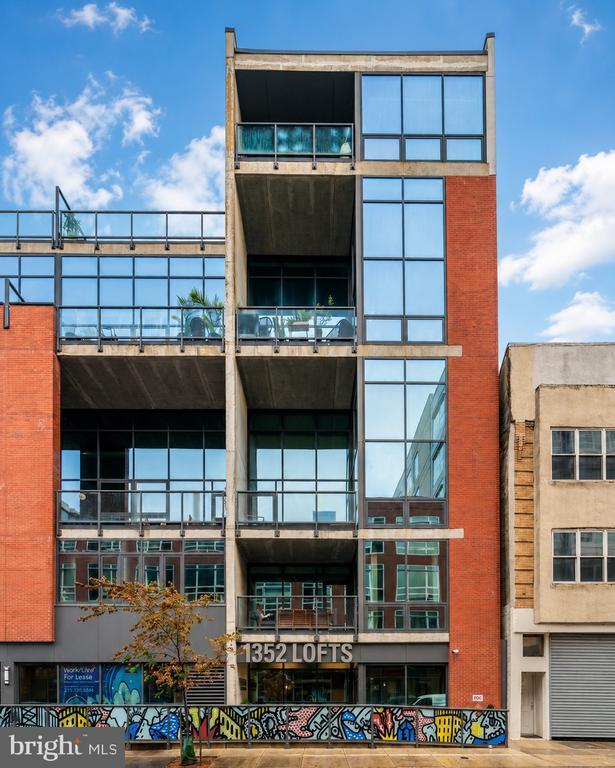 Foto del edificio - 1352 South St