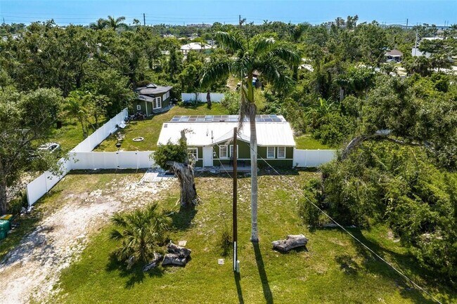 Foto del edificio - 6417 Scott St