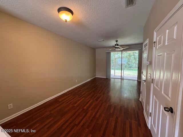 Foto del edificio - 3469 Lone Tree Ln