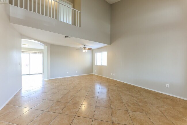 Foto del edificio - 1304 S 159th Ave
