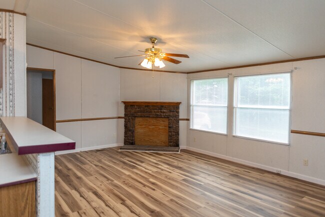 Foto del edificio - 2871 Emory Rd