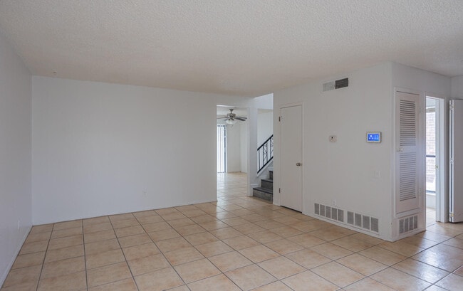 Building Photo - 1703 Calle Paz Pl