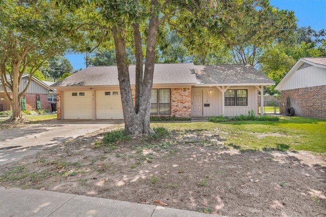 Building Photo - 1410 Spillers Ln