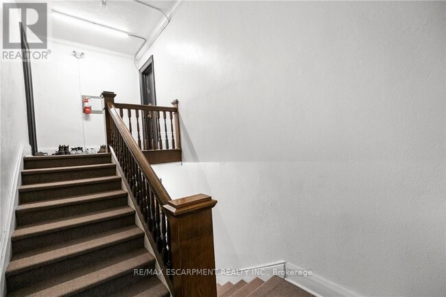 Photo du bâtiment - 312 Aberdeen Ave