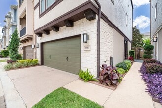 Building Photo - 1303 Edwinstowe Trl