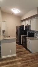 Building Photo - 325 Majestic Dr