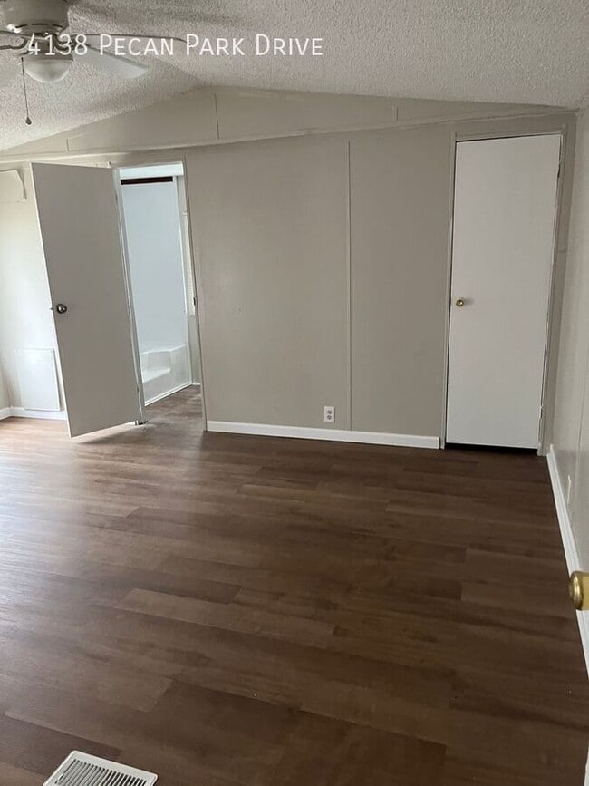 Building Photo - 4138 Pecan Park Dr