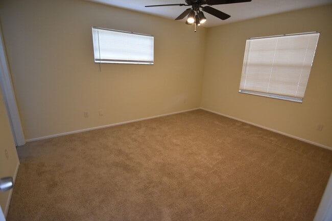 Building Photo - ALTAMONTE SPRINGS: 3 Bed/2 Bath SFH in Cha...