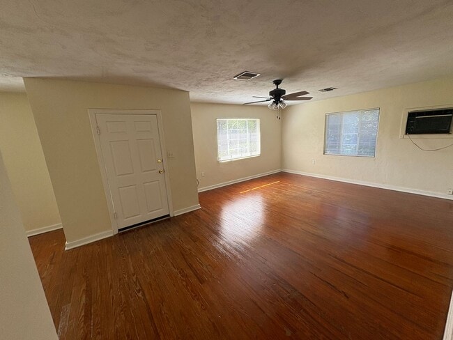 Building Photo - Great Home in Mount Dora