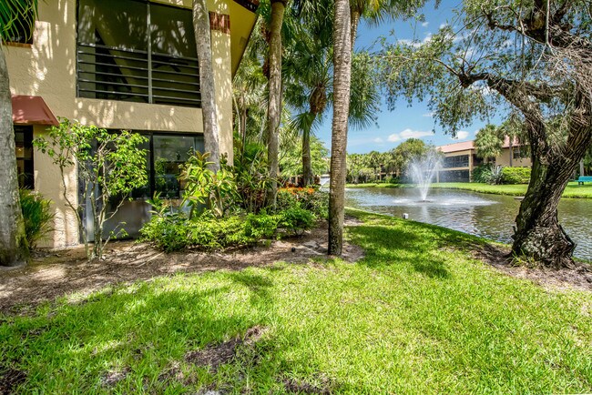 Foto del edificio - 6283 Aspen Glen Ln