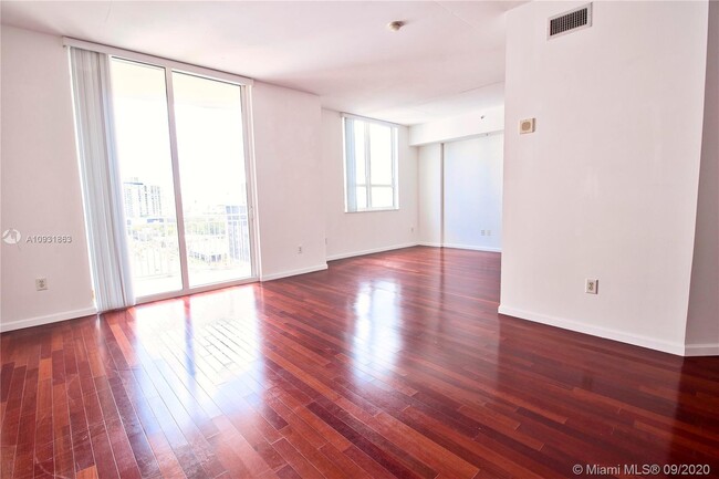 Building Photo - 2275 Biscayne Blvd Blvd