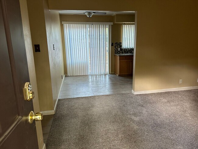 Foto del edificio - BEAUTIFUL DUPLEX