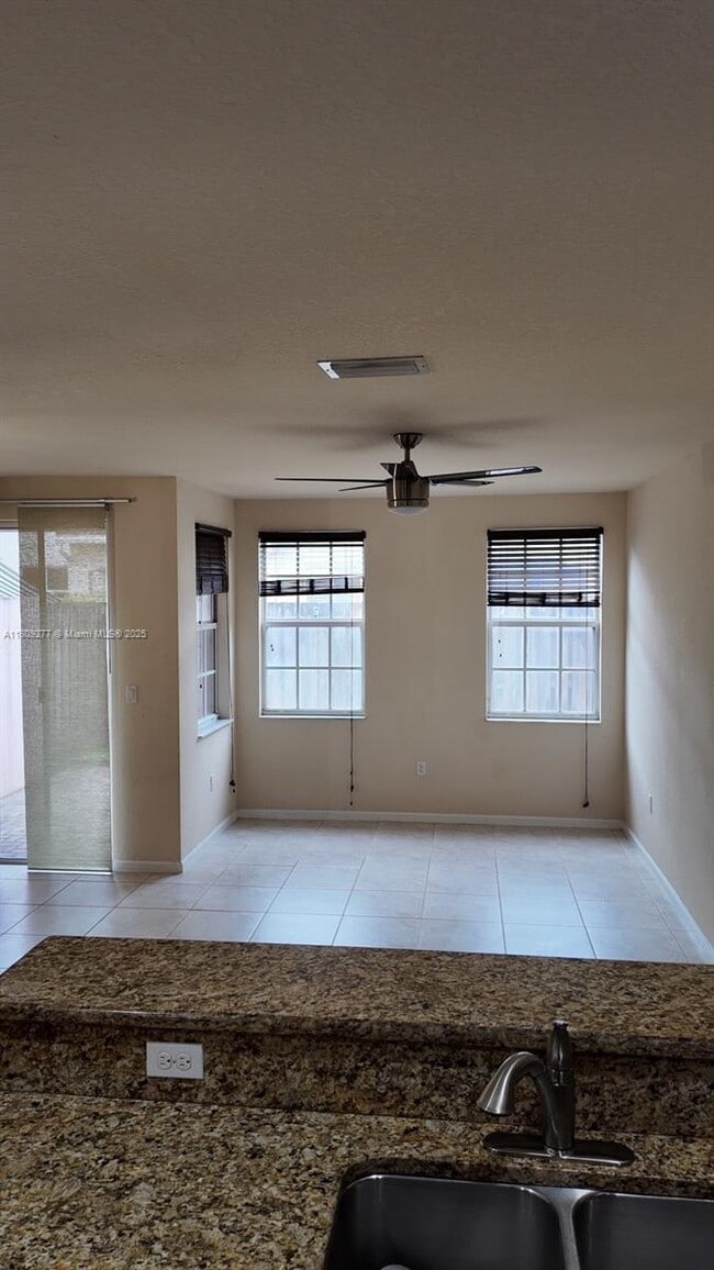 Photo - 197 Las Brisas Cir House