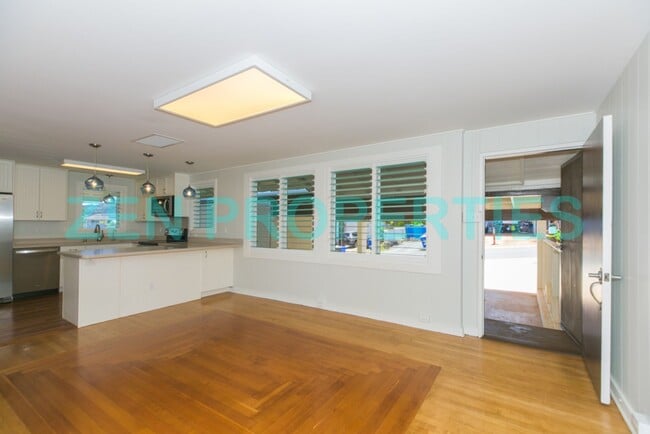 Photo - 3167 Charles St Apartment