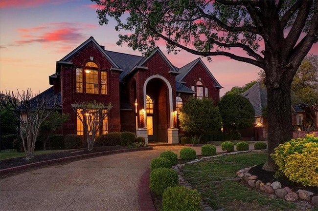 Building Photo - 1308 Chatsworth Ct E