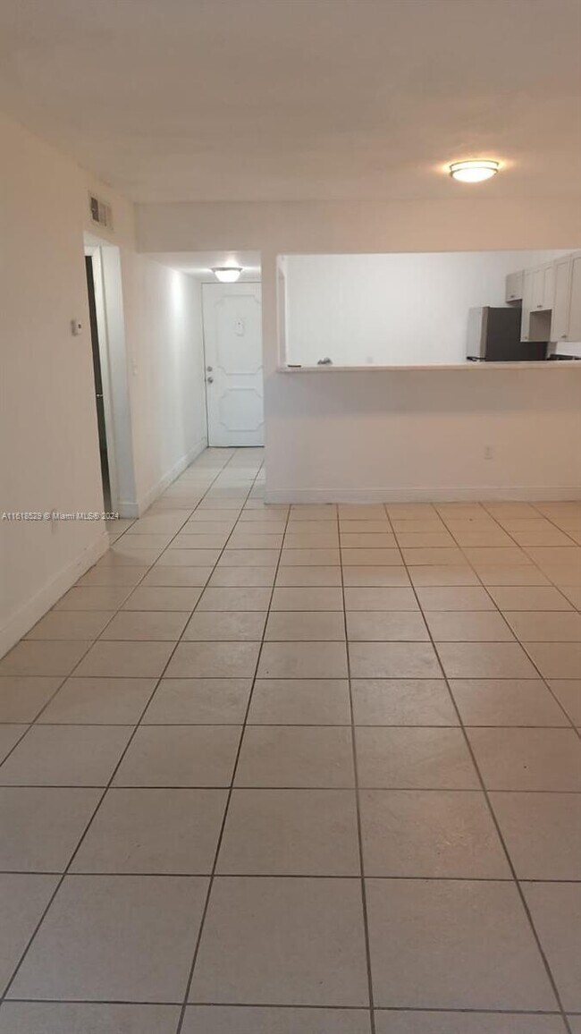 Foto del edificio - 11905 NE 2nd Ave