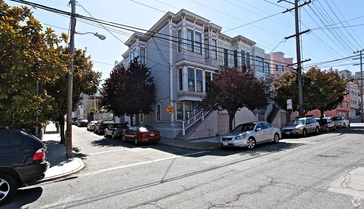 Building Photo - 3006 Laguna St
