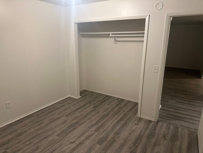 Foto del edificio - 4476 3rd St
