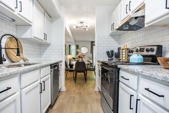 Building Photo - Park Place