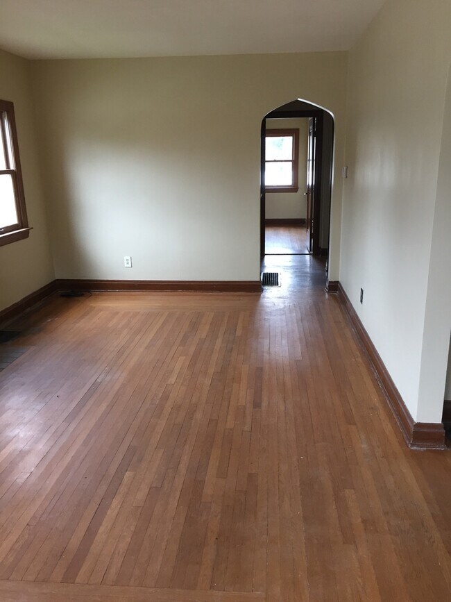 Foto del edificio - 3172 Mozart Ave