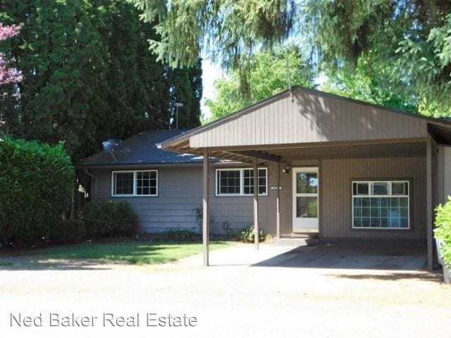Primary Photo - 3 br, 1 bath House - 4375 Glenwood Dr SE