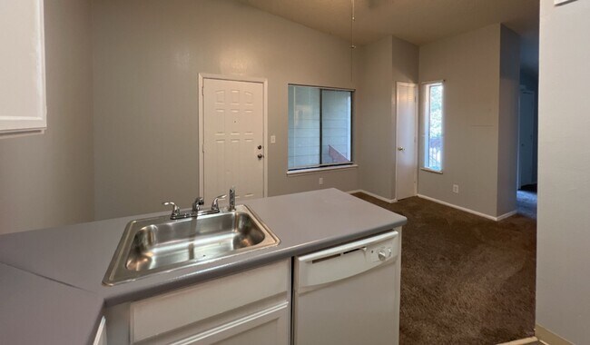Foto del edificio - Studio Apartment in the Sable Cove Condominiums Community!  ***Move-In Special***