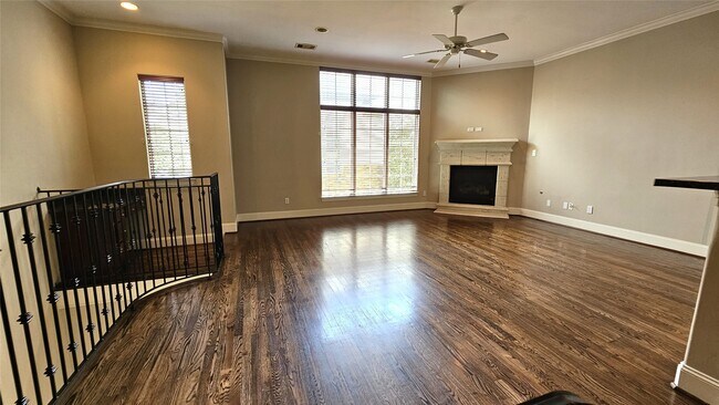 Foto del edificio - 902 W 23rd St