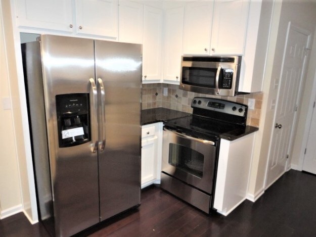 Foto del edificio - 321 Pebblestone Drive