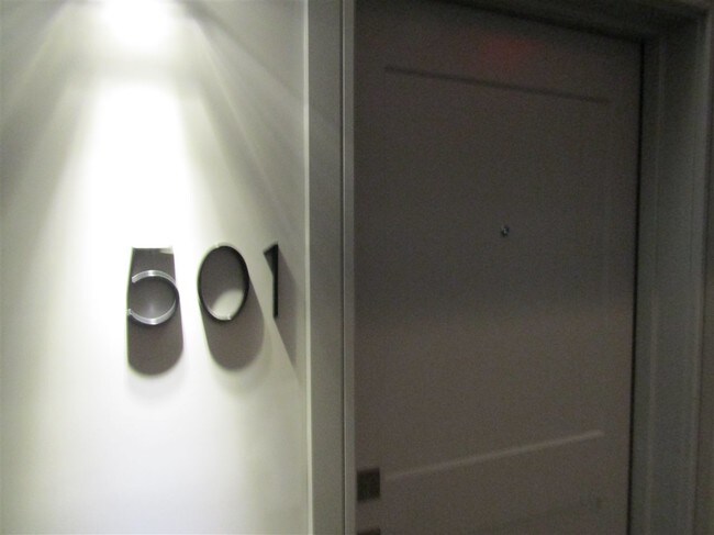 Foto del edificio - 3 Perrine Ave