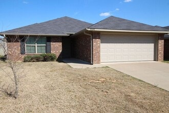 Building Photo - 19412 King Ranch Dr