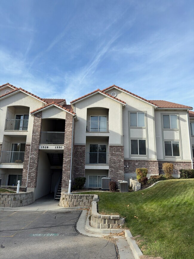 Building Photo - 1540 S 430 W