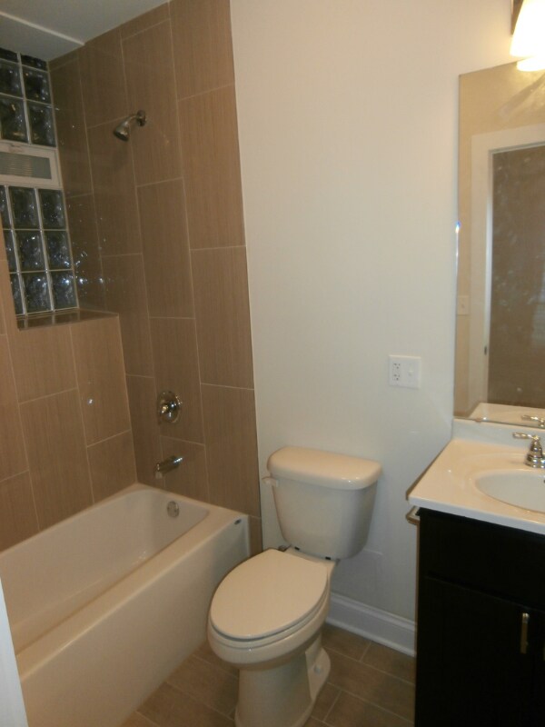 Foto del edificio - 5402 N Winthrop Ave