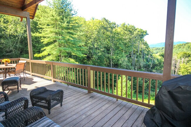 Building Photo - 169 Dream Mountain Rd