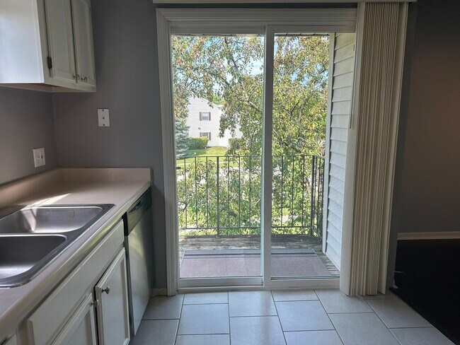 Building Photo - 117 Gant Cir