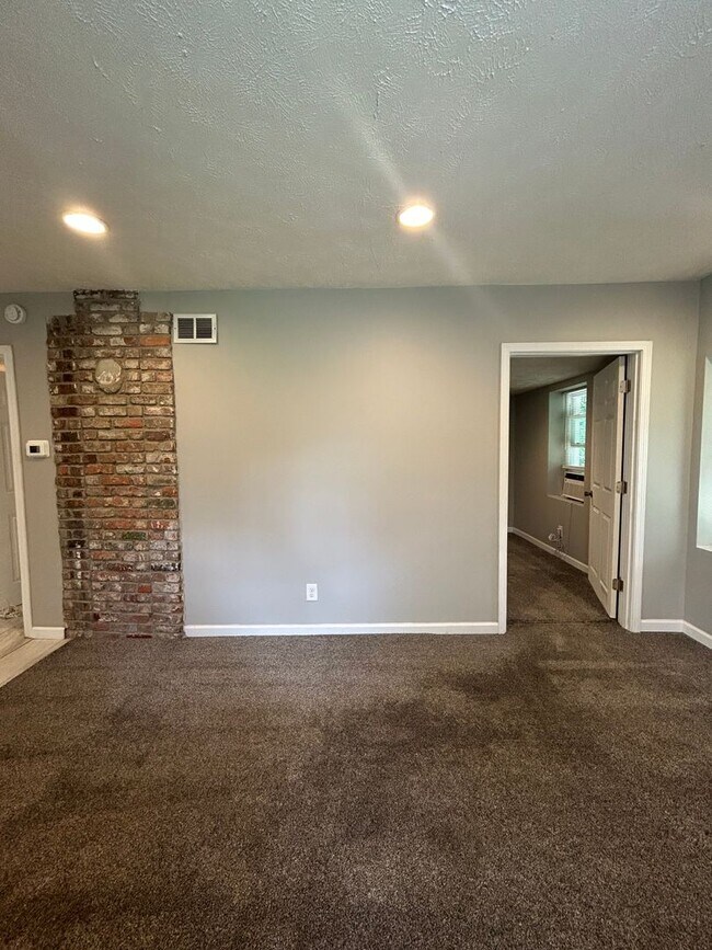 Foto del edificio - Rampart Holdings II Rentals (1101 Bancroft St.)