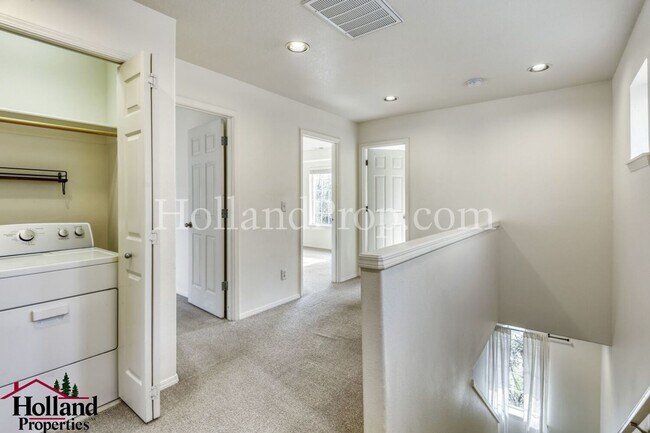 Building Photo - Charming 3-Bedroom Home in Outstanding Arbor Rose neighborhood!