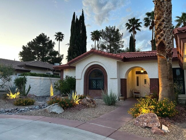 Building Photo - 7512 Dry Pines Cir