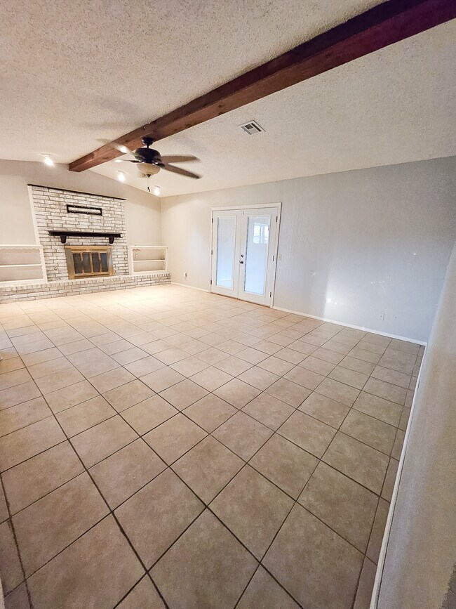 Foto del edificio - 2513 NW Robinhood Dr