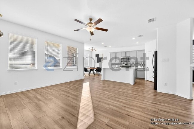 Building Photo - 3016 Riddler Wy