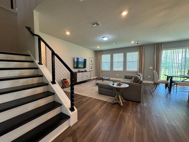 Building Photo - 2572 Gold Dust Dr