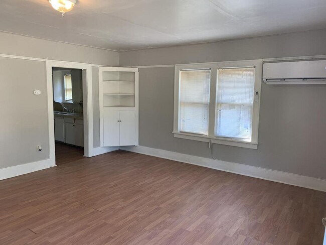 Foto del edificio - 201 S Lowry St