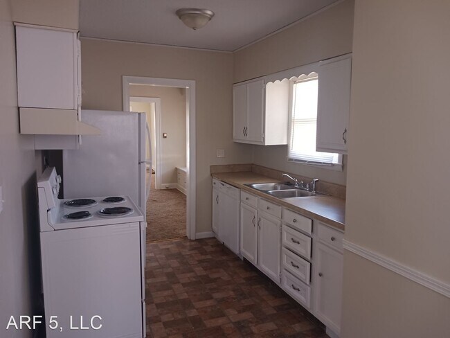 Building Photo - 2 br, 1 bath House - 1901 S Willow Avenue