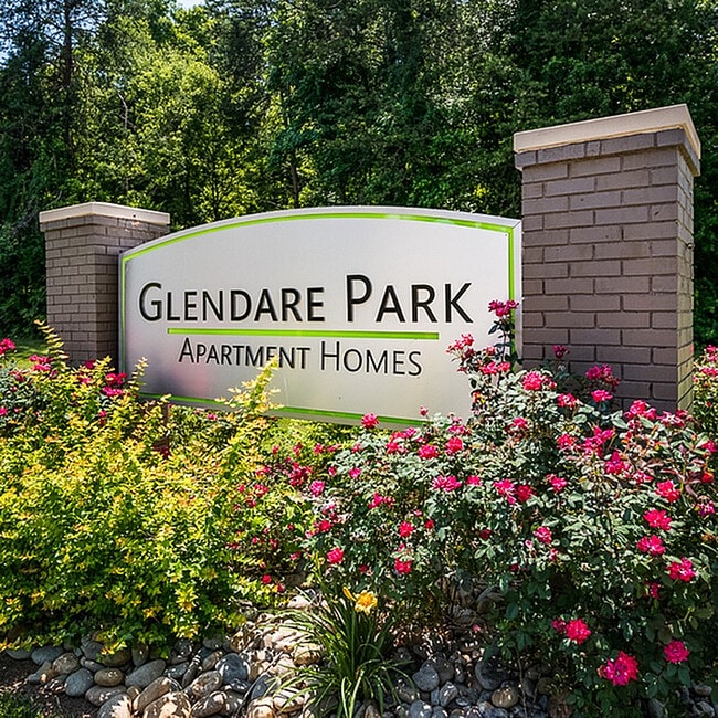 Glendare-Park-700x700-57 - Gardens At Country Club