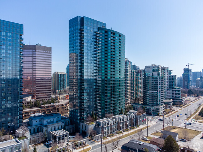 15 Greenview Ave - Meridian Residences