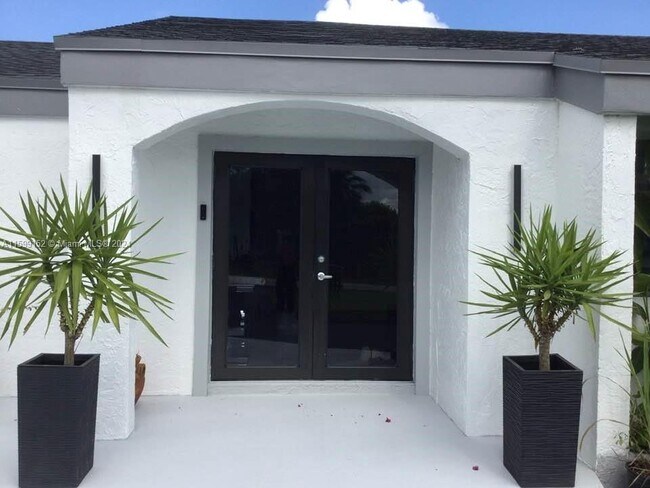 Foto del edificio - 15551 SW 155th Ave