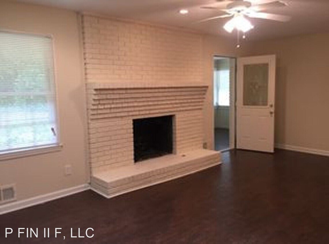 Foto del edificio - 3 br, 2 bath House - 4566 Bobs Ct