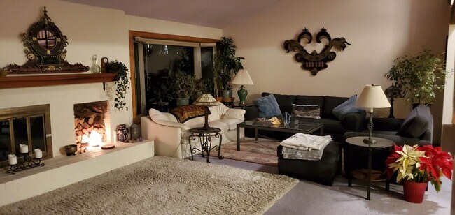 Foto del edificio - Private 2nd floor in shared North Boulder ...