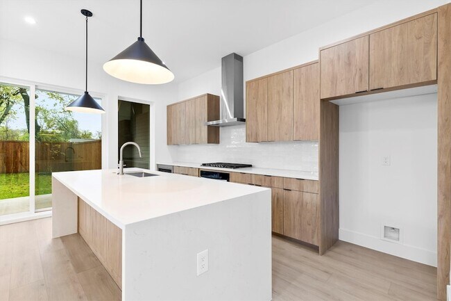 Foto del edificio - 2814 Guymon St