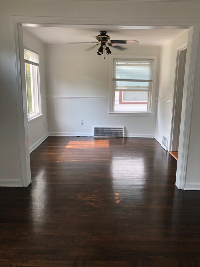 Dinning room - 5528 Dalewood Ave